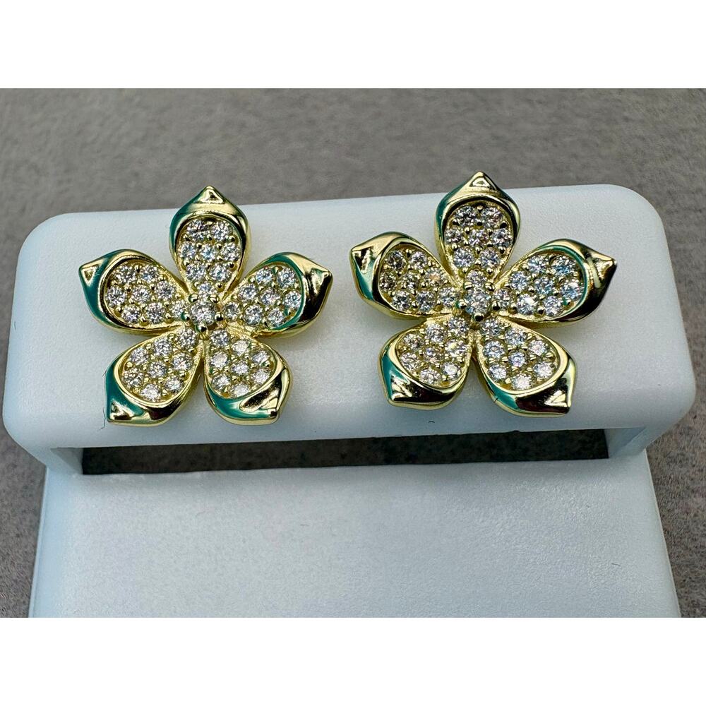 Sparkling Moissanite Flower Pendant & Earrings Set with Gold Chain - Picture 5 of 10